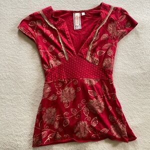 Red Floral V-Neck Tunic Top with Gold Accents